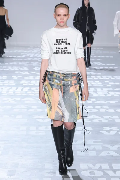 Look 34